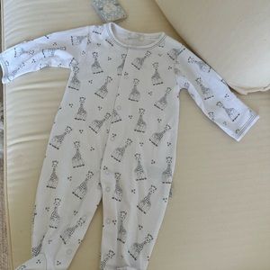 Kissy Kissy one footie / high quality Peruvian cotton